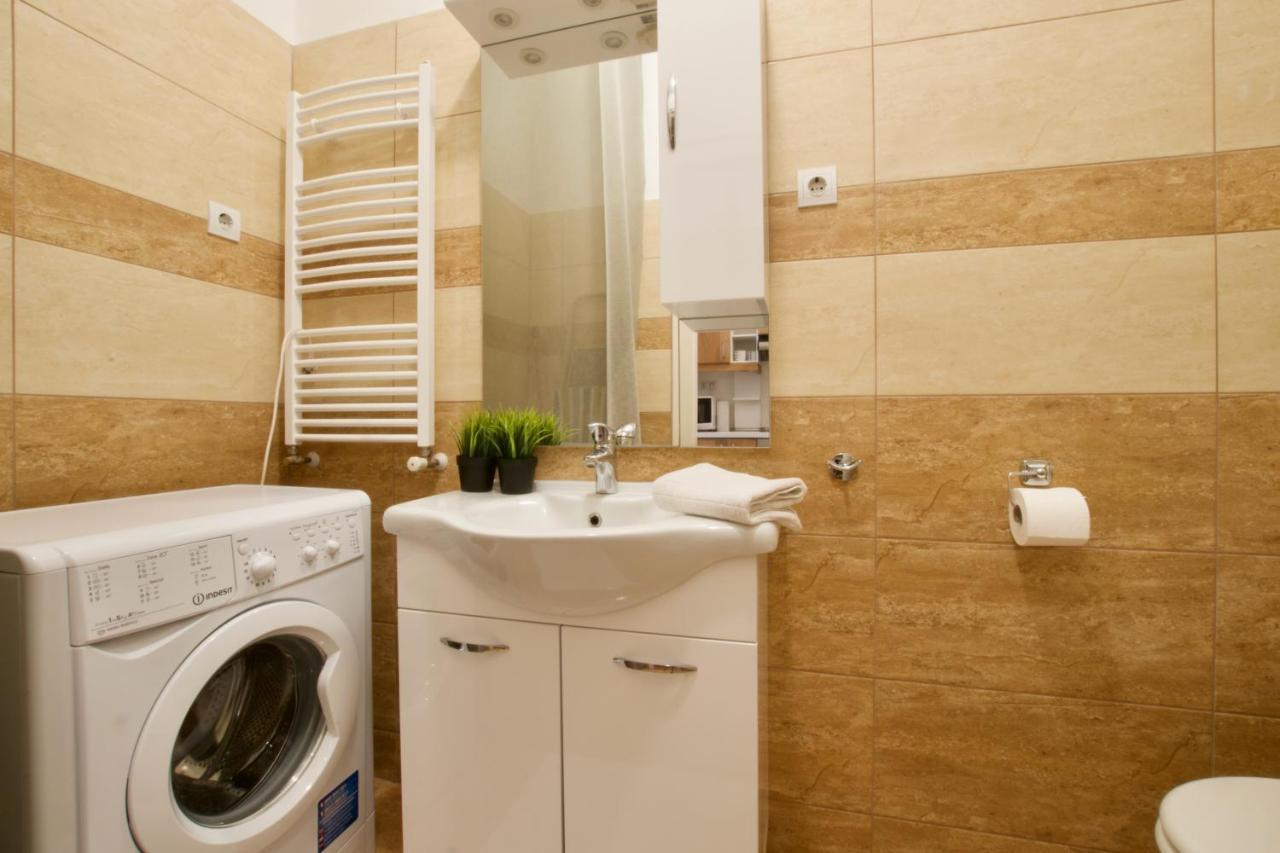 Standard Apartment By Hi5 - Asboth 15 บูดาเปสต์ ภายนอก รูปภาพ